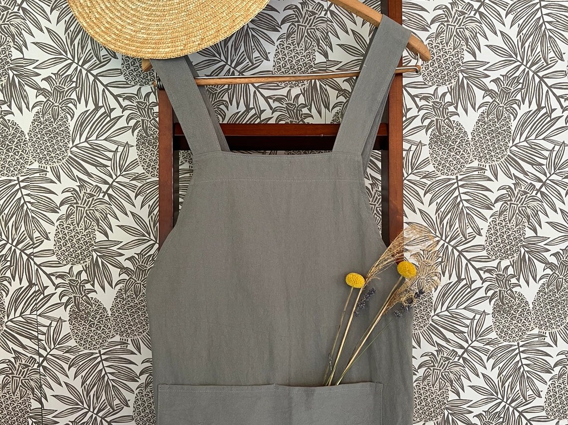 Cross back Apron